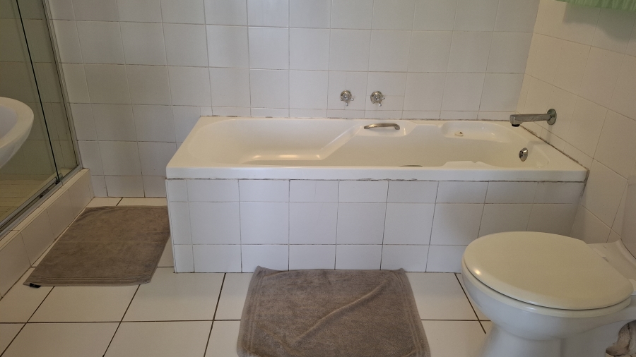 8 Bedroom Property for Sale in Shakas Rock KwaZulu-Natal