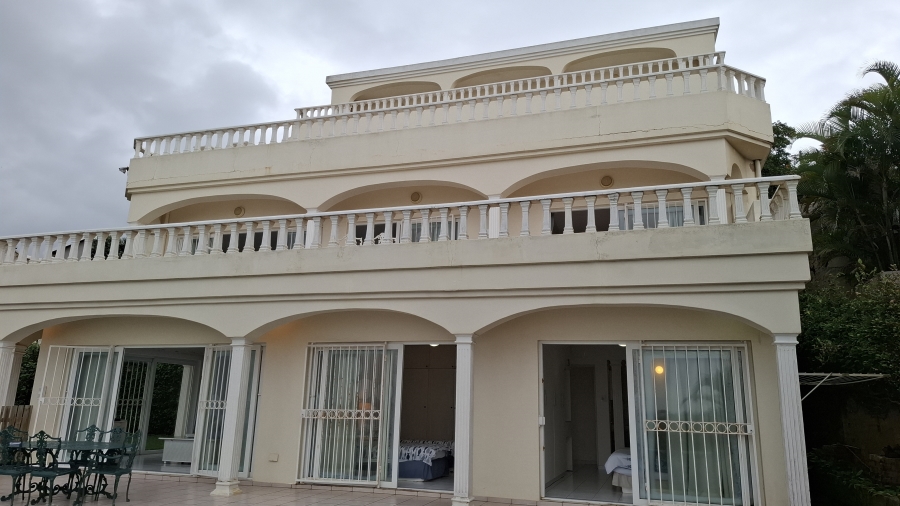8 Bedroom Property for Sale in Shakas Rock KwaZulu-Natal
