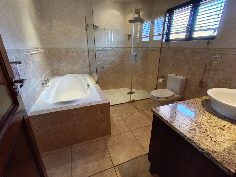 4 Bedroom Property for Sale in Izinga Estate KwaZulu-Natal