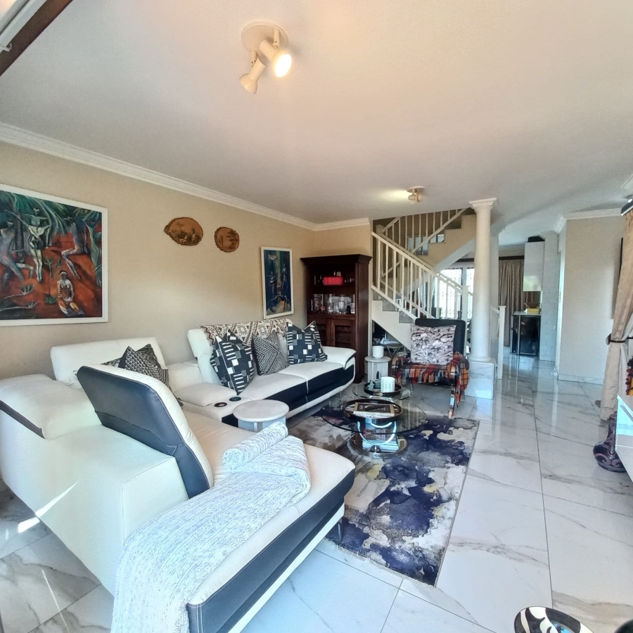 2 Bedroom Property for Sale in Umhlanga KwaZulu-Natal