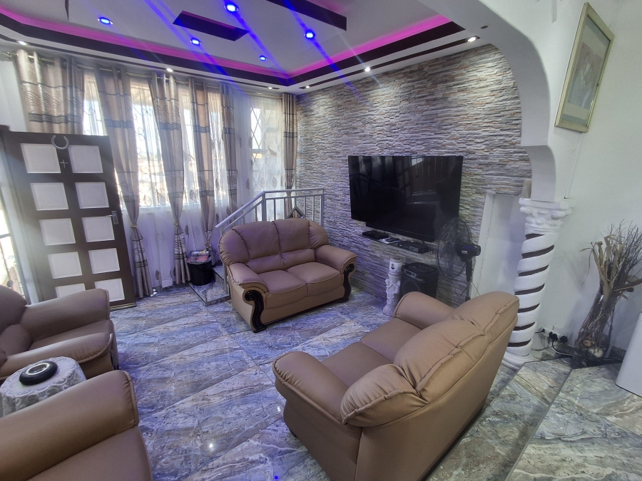 3 Bedroom Property for Sale in Longcroft KwaZulu-Natal