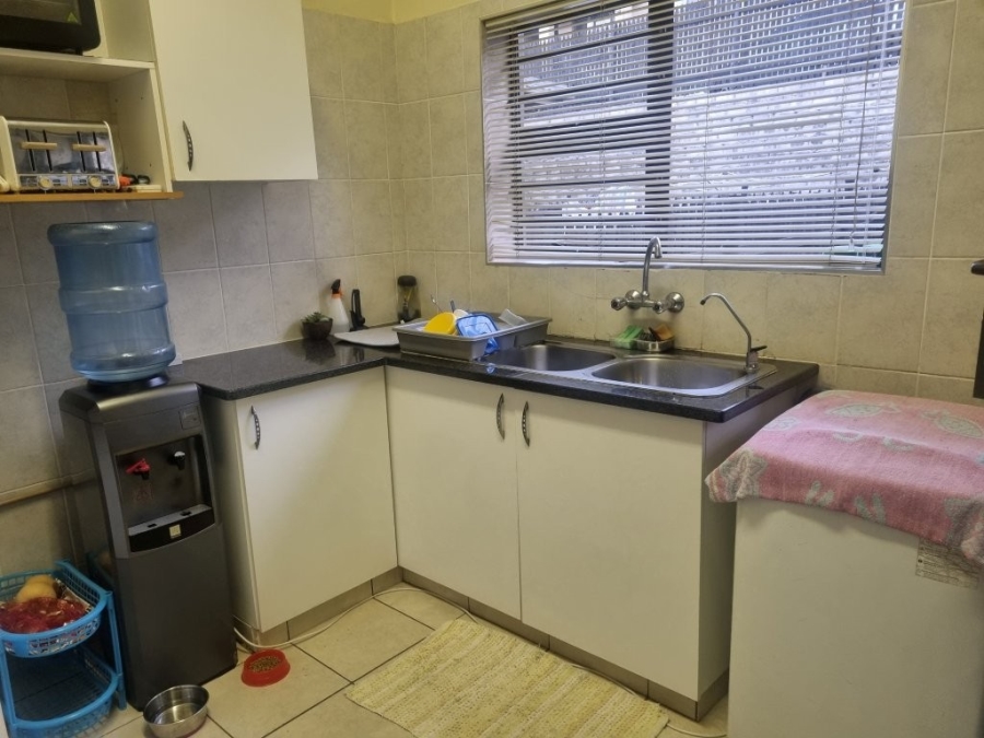 To Let 3 Bedroom Property for Rent in Glen Anil KwaZulu-Natal