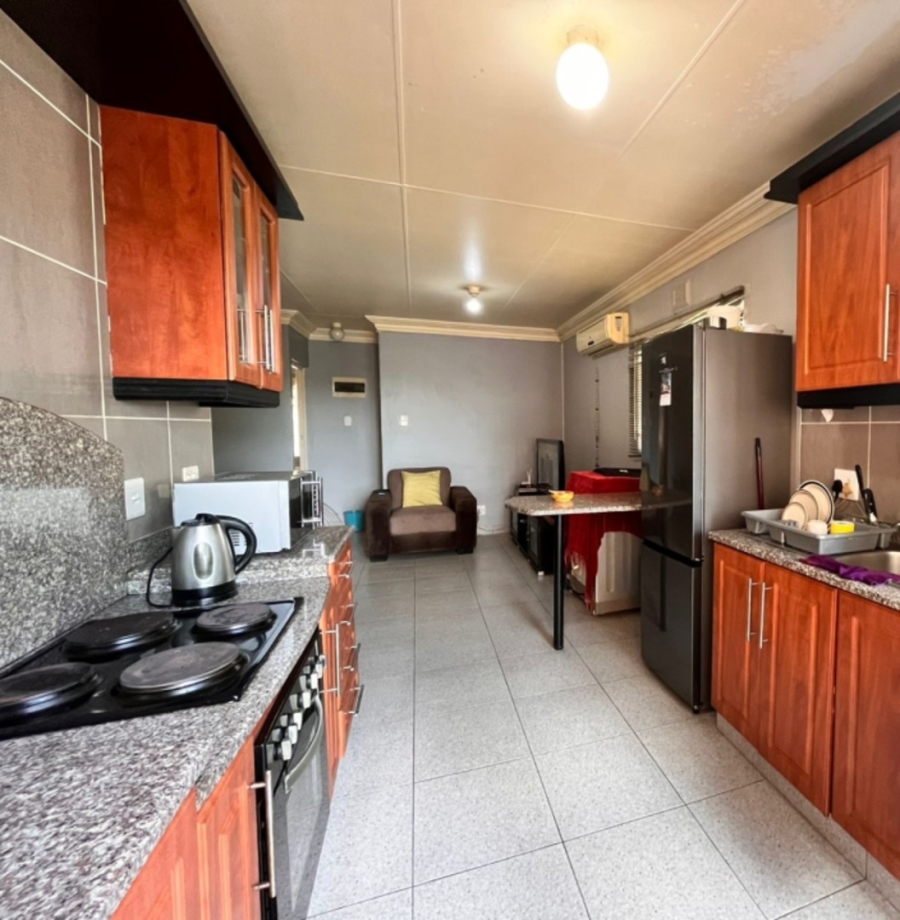 2 Bedroom Property for Sale in Grosvenor KwaZulu-Natal