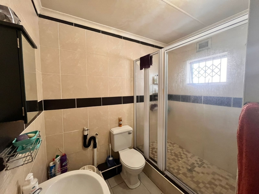 2 Bedroom Property for Sale in Grosvenor KwaZulu-Natal