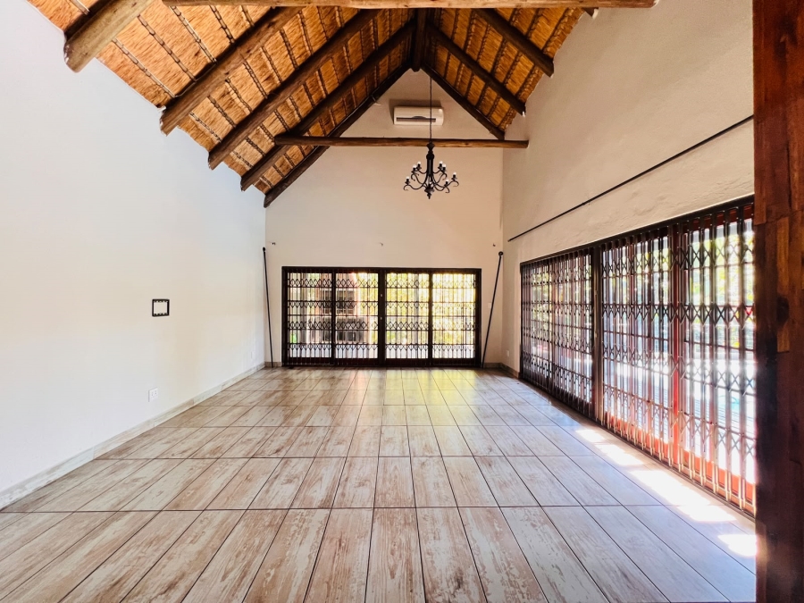 4 Bedroom Property for Sale in Meer En See KwaZulu-Natal