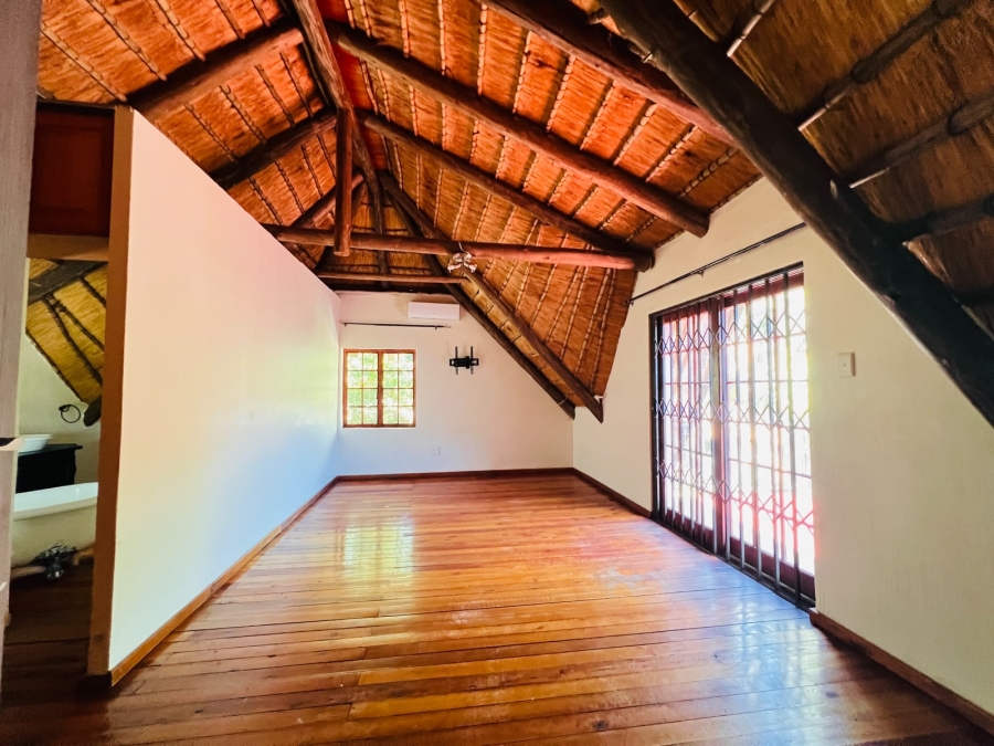 4 Bedroom Property for Sale in Meer En See KwaZulu-Natal