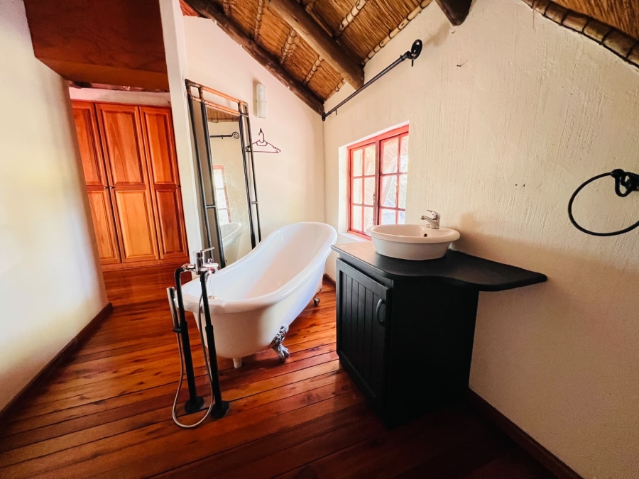 4 Bedroom Property for Sale in Meer En See KwaZulu-Natal