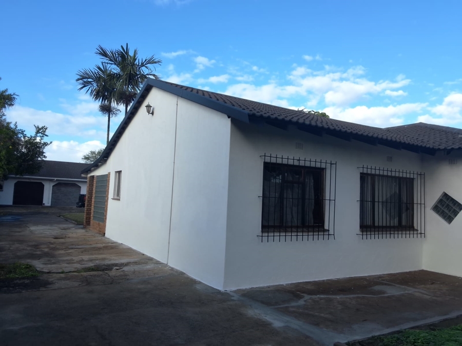 6 Bedroom Property for Sale in Veld En Vlei KwaZulu-Natal