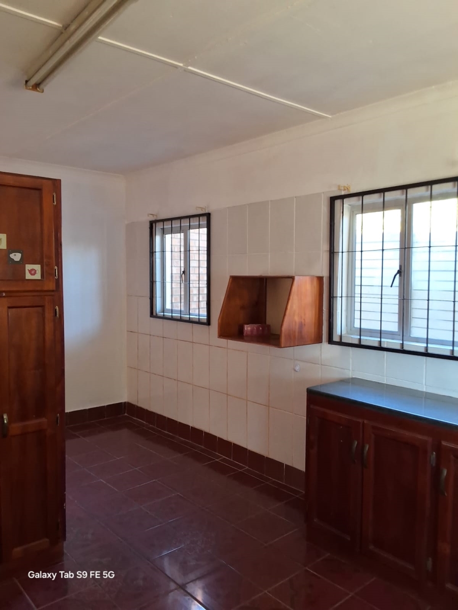 6 Bedroom Property for Sale in Veld En Vlei KwaZulu-Natal