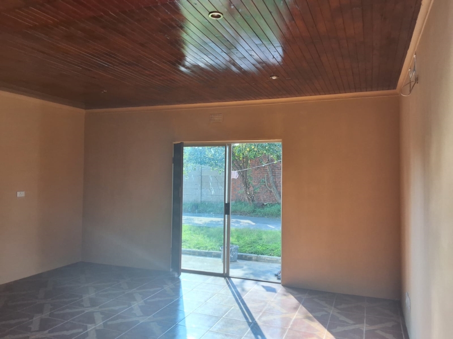 6 Bedroom Property for Sale in Veld En Vlei KwaZulu-Natal