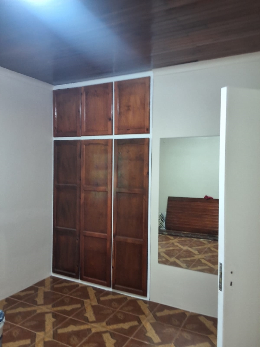 6 Bedroom Property for Sale in Veld En Vlei KwaZulu-Natal