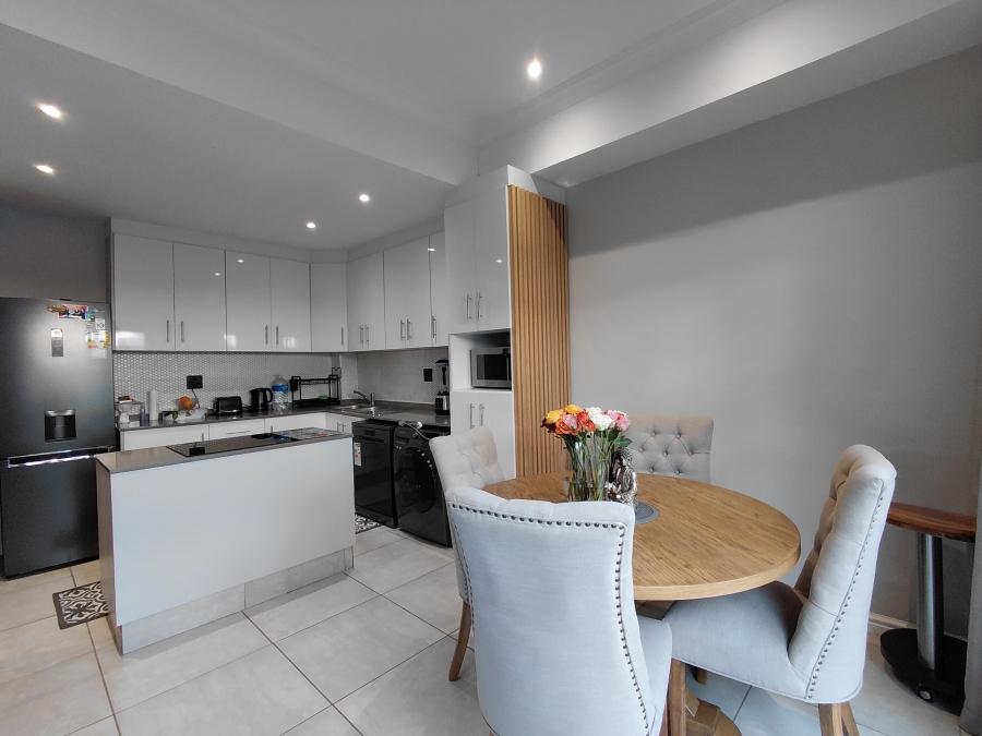 4 Bedroom Property for Sale in Windermere KwaZulu-Natal