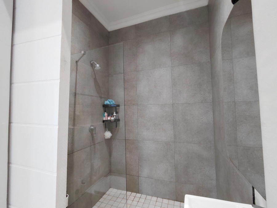4 Bedroom Property for Sale in Windermere KwaZulu-Natal