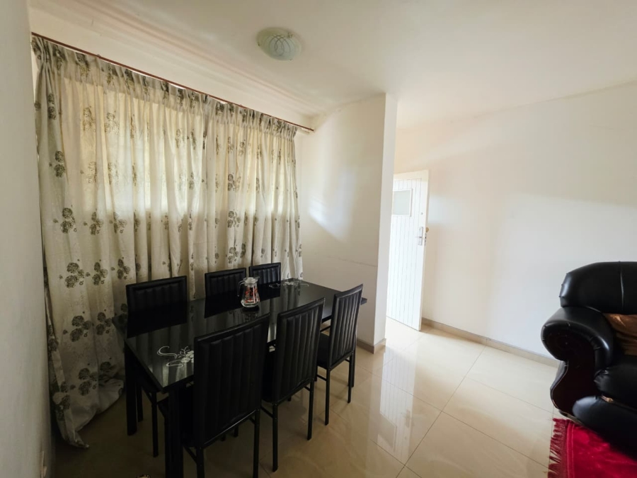 2 Bedroom Property for Sale in Empangeni Central KwaZulu-Natal