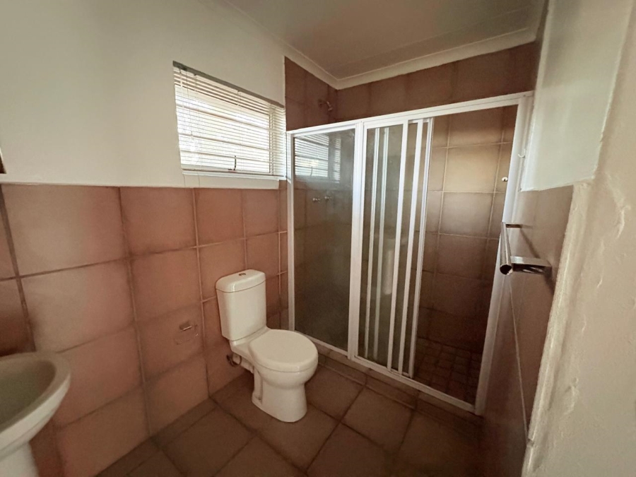 To Let 1 Bedroom Property for Rent in Pioneer Park KwaZulu-Natal