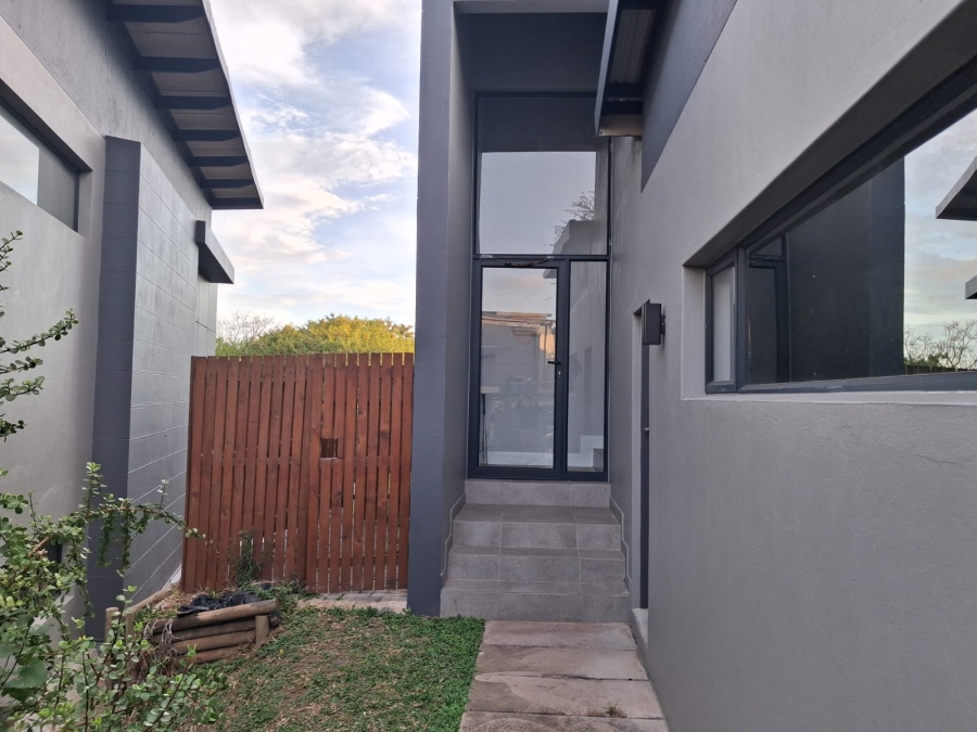 To Let 2 Bedroom Property for Rent in Palm Lakes Estate KwaZulu-Natal