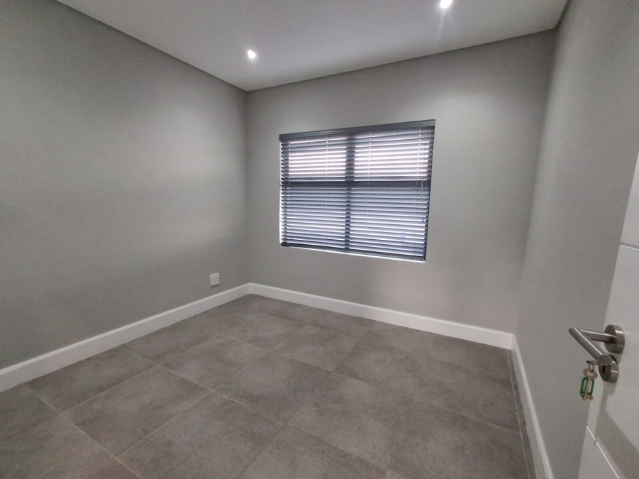 To Let 2 Bedroom Property for Rent in Palm Lakes Estate KwaZulu-Natal