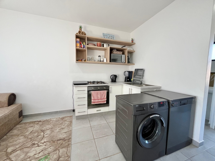 To Let 2 Bedroom Property for Rent in Sheffield Beach KwaZulu-Natal