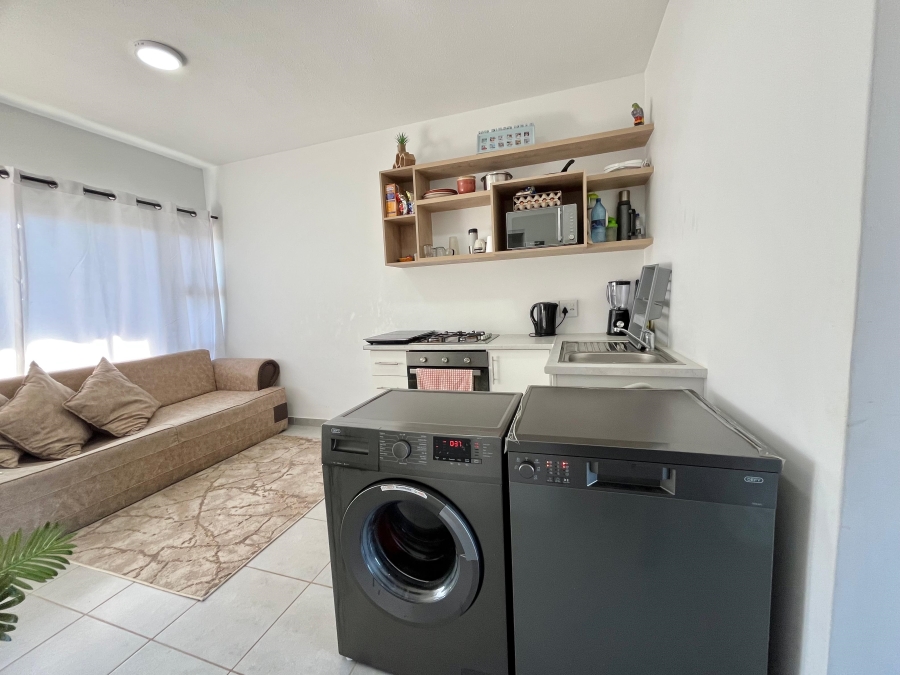 To Let 2 Bedroom Property for Rent in Sheffield Beach KwaZulu-Natal