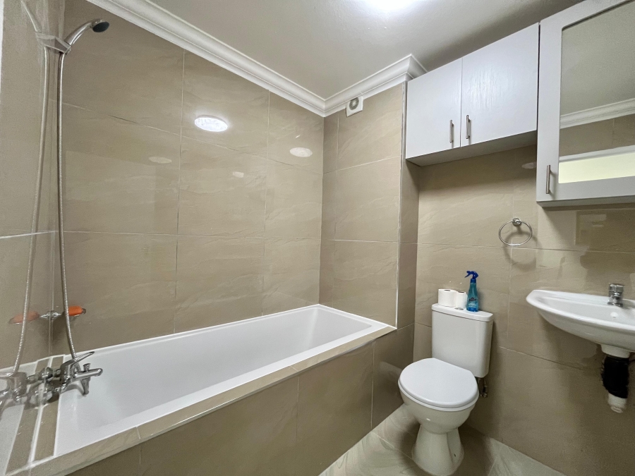 2 Bedroom Property for Sale in La Mercy KwaZulu-Natal