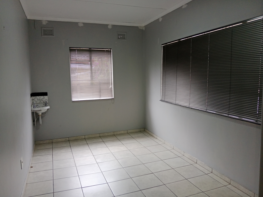 4 Bedroom Property for Sale in Newholme KwaZulu-Natal