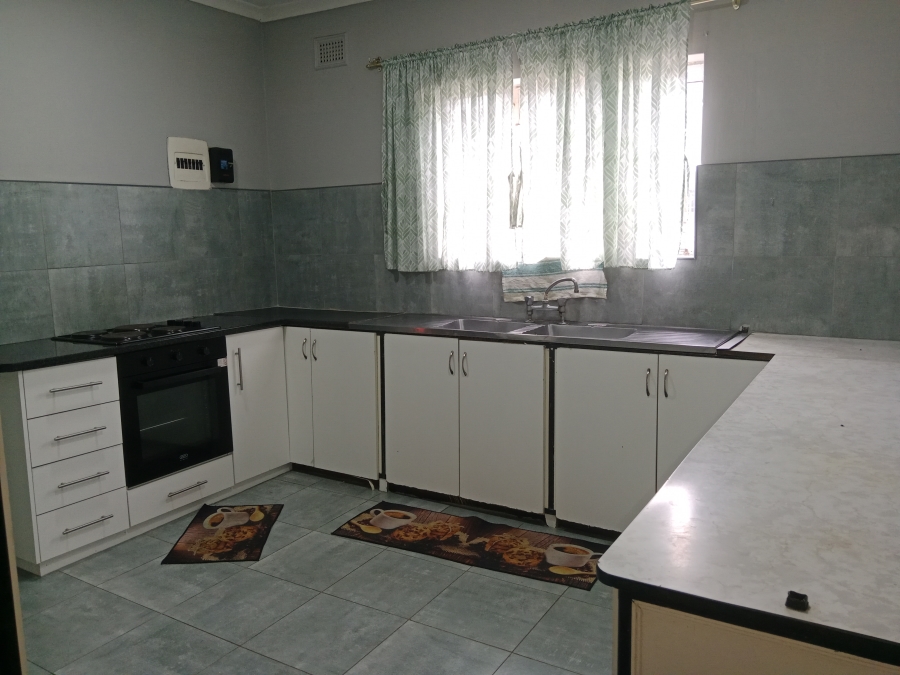 4 Bedroom Property for Sale in Newholme KwaZulu-Natal