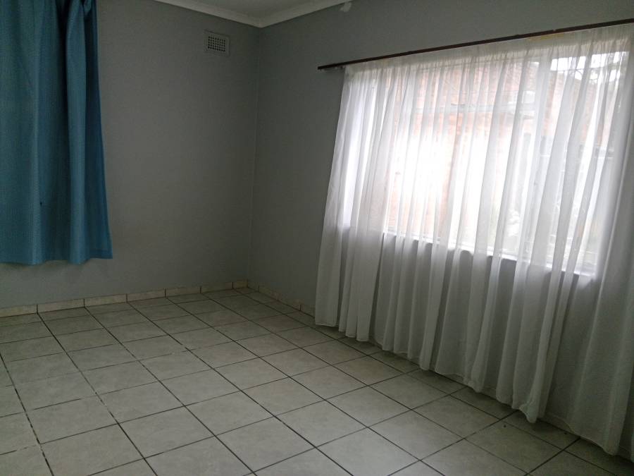 4 Bedroom Property for Sale in Newholme KwaZulu-Natal