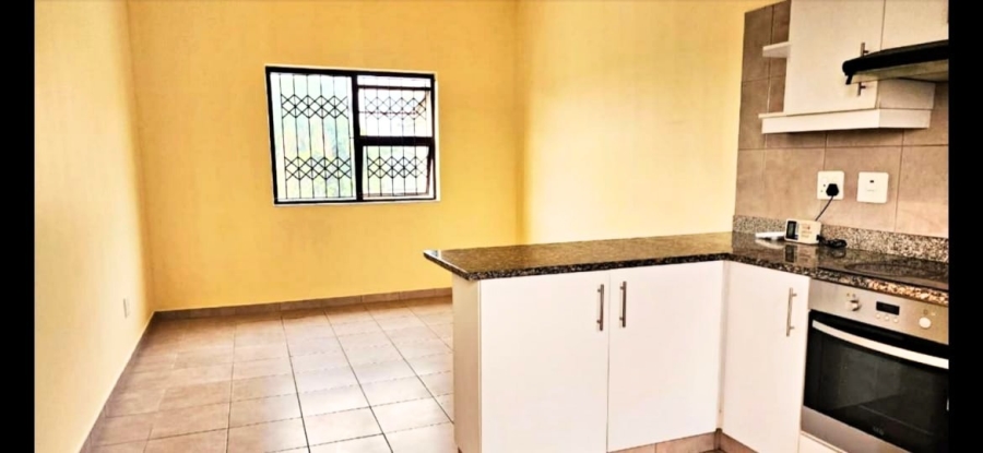 2 Bedroom Property for Sale in Waterways KwaZulu-Natal