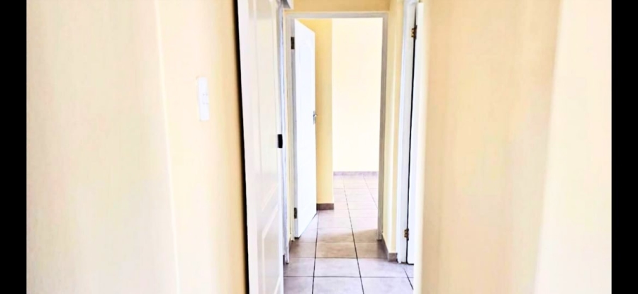 2 Bedroom Property for Sale in Waterways KwaZulu-Natal