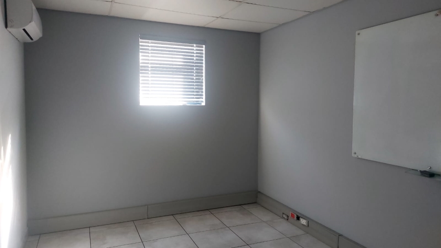 To Let Commercial Property for Rent in Riverhorse Valley KwaZulu-Natal