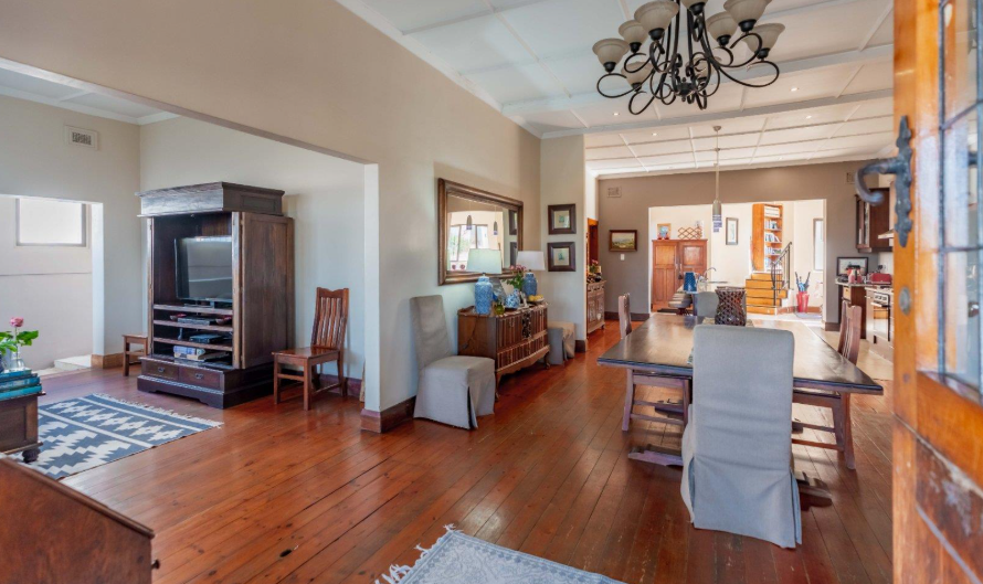 4 Bedroom Property for Sale in Glenwood KwaZulu-Natal