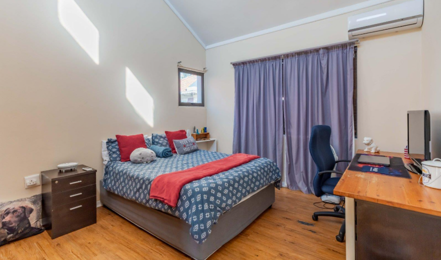 4 Bedroom Property for Sale in Glenwood KwaZulu-Natal