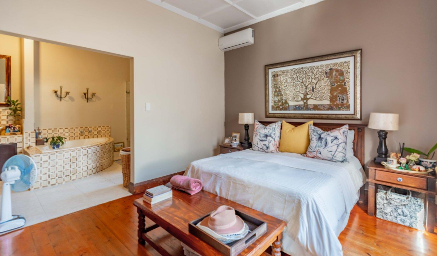 4 Bedroom Property for Sale in Glenwood KwaZulu-Natal