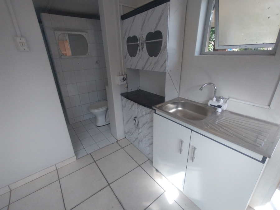 To Let 1 Bedroom Property for Rent in Westville Central KwaZulu-Natal