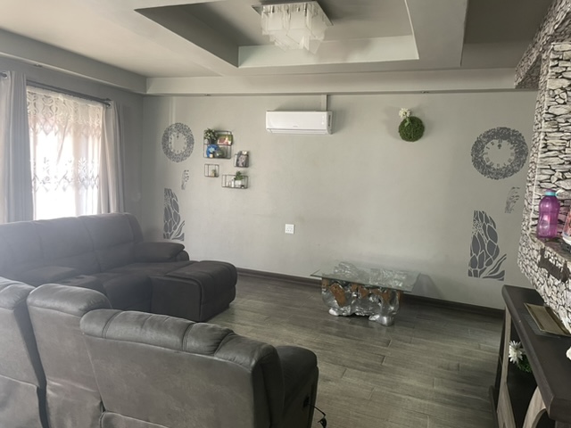 3 Bedroom Property for Sale in Osizweni KwaZulu-Natal