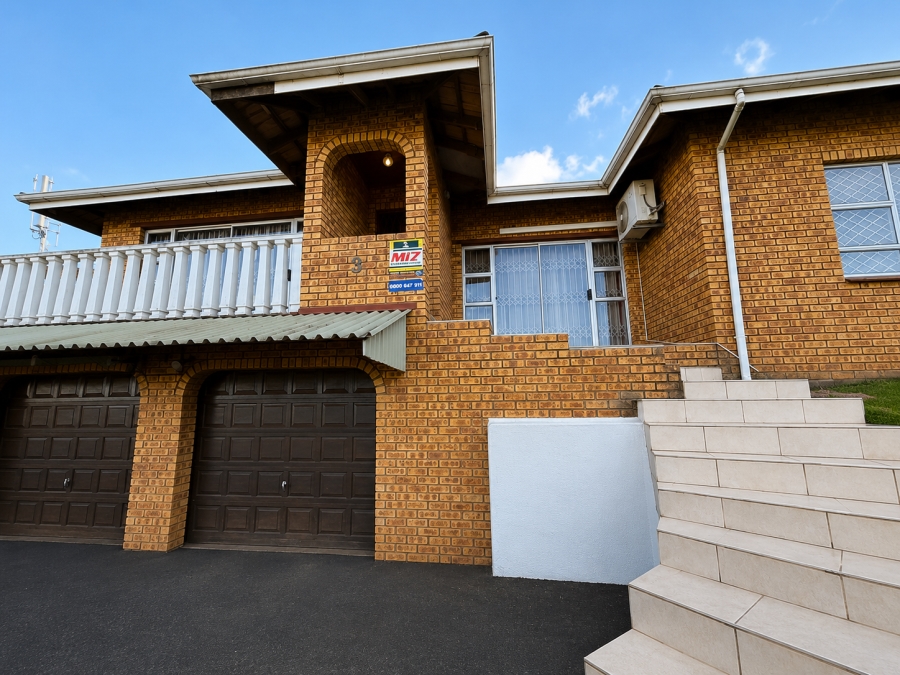 4 Bedroom Property for Sale in Bombay Heights KwaZulu-Natal