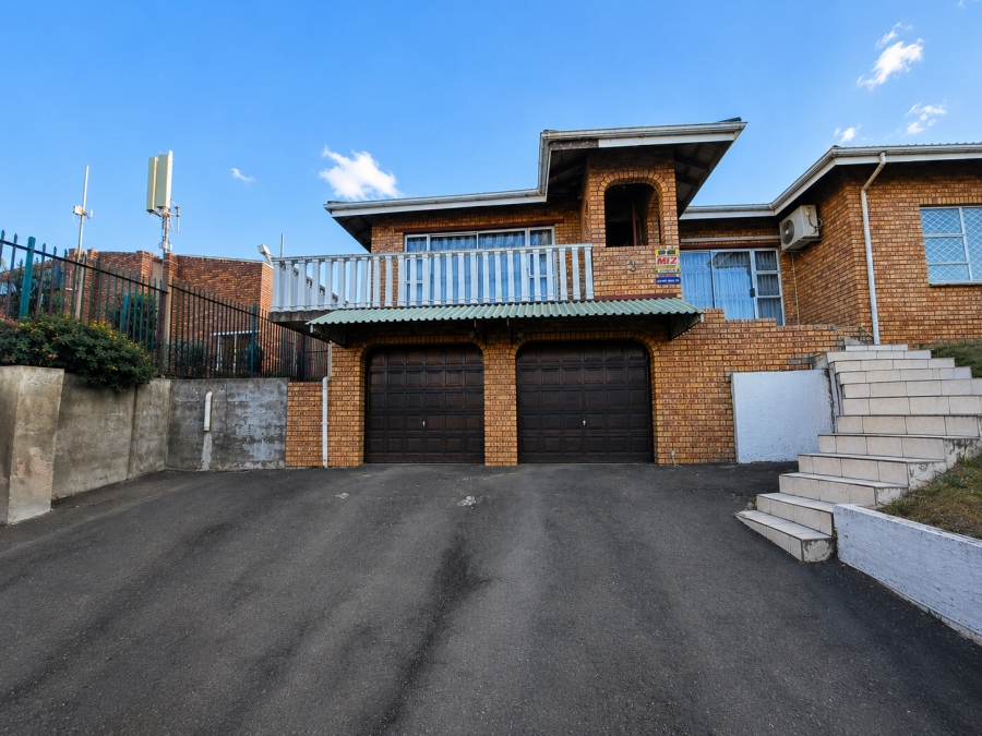4 Bedroom Property for Sale in Bombay Heights KwaZulu-Natal