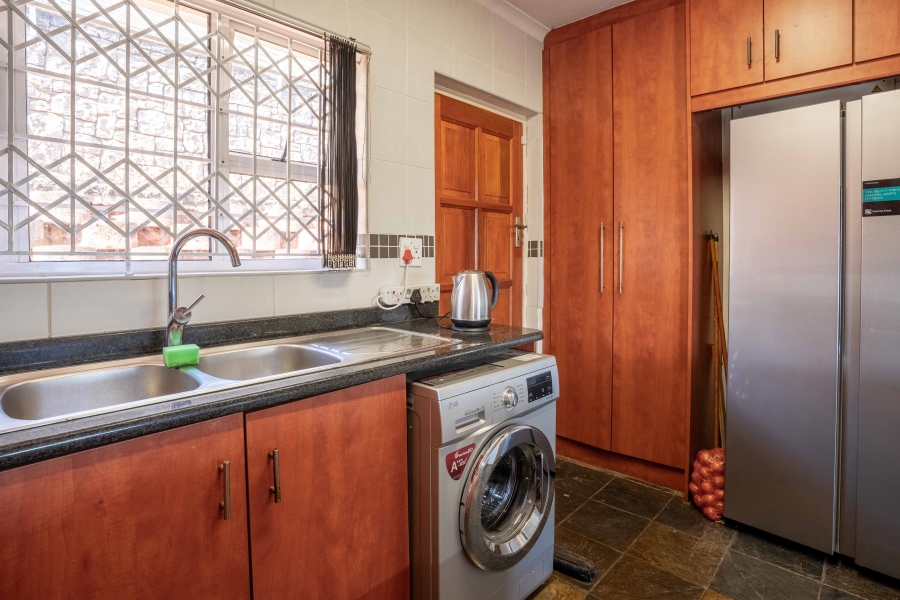 3 Bedroom Property for Sale in Amanzimtoti KwaZulu-Natal