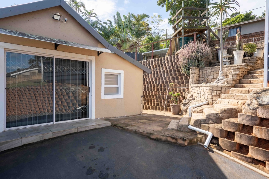 3 Bedroom Property for Sale in Amanzimtoti KwaZulu-Natal