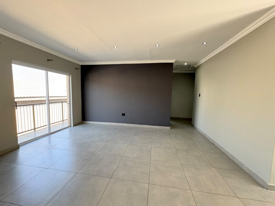 To Let 3 Bedroom Property for Rent in Aviary Hill KwaZulu-Natal