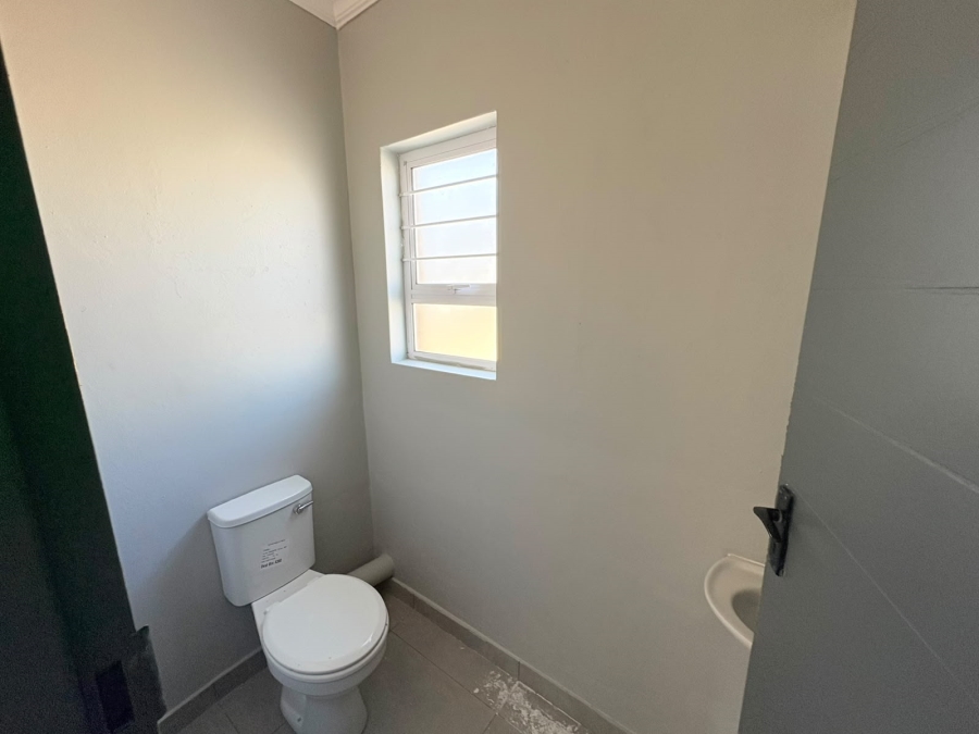To Let 3 Bedroom Property for Rent in Aviary Hill KwaZulu-Natal