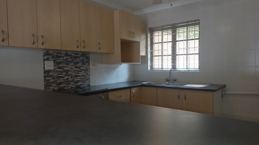2 Bedroom Property for Sale in Amanzimtoti KwaZulu-Natal