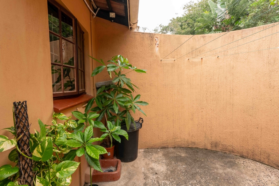 2 Bedroom Property for Sale in Amanzimtoti KwaZulu-Natal