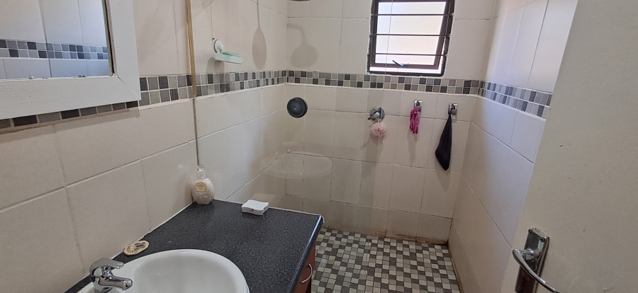 3 Bedroom Property for Sale in Pioneer Park KwaZulu-Natal