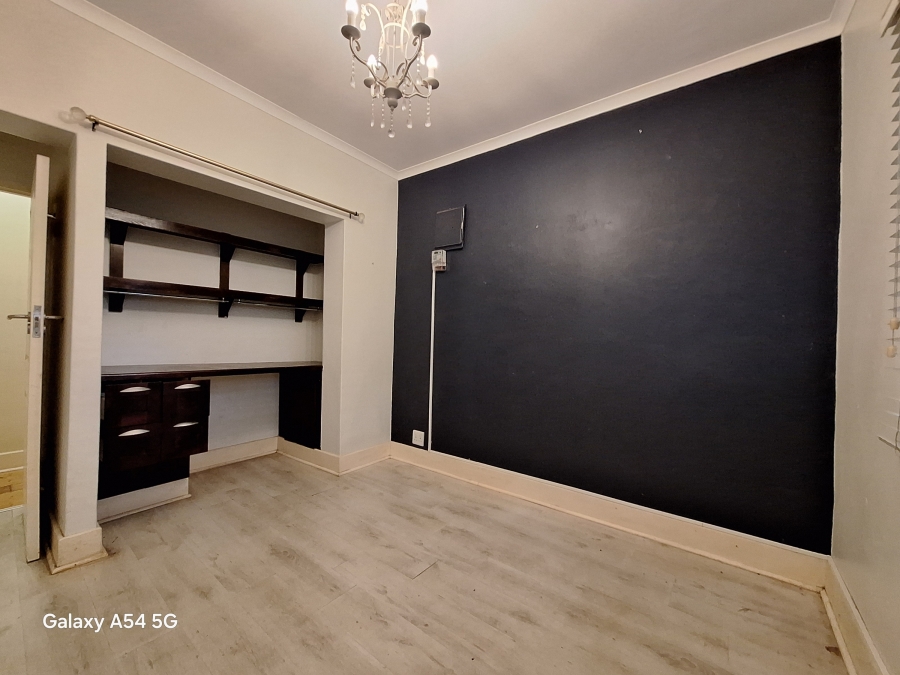 2 Bedroom Property for Sale in Essenwood KwaZulu-Natal
