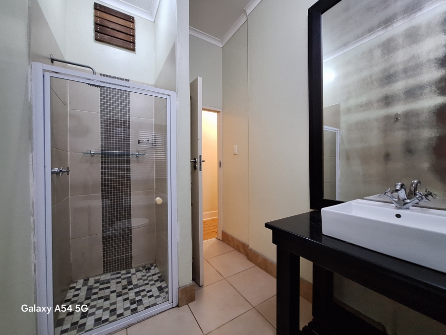 2 Bedroom Property for Sale in Essenwood KwaZulu-Natal
