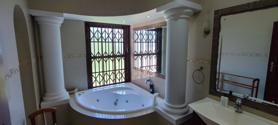 4 Bedroom Property for Sale in Durban North KwaZulu-Natal