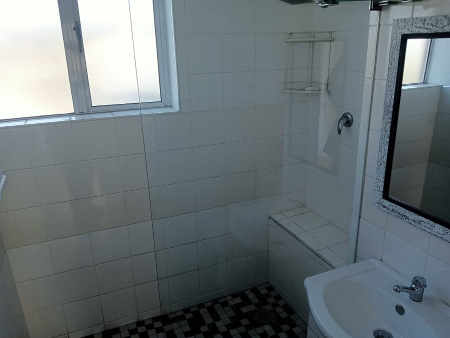 To Let 3 Bedroom Property for Rent in Windermere KwaZulu-Natal