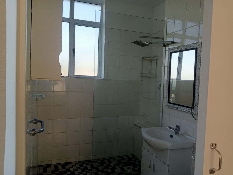 To Let 3 Bedroom Property for Rent in Windermere KwaZulu-Natal