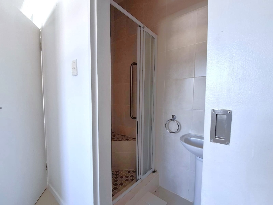 2 Bedroom Property for Sale in Westbrook KwaZulu-Natal
